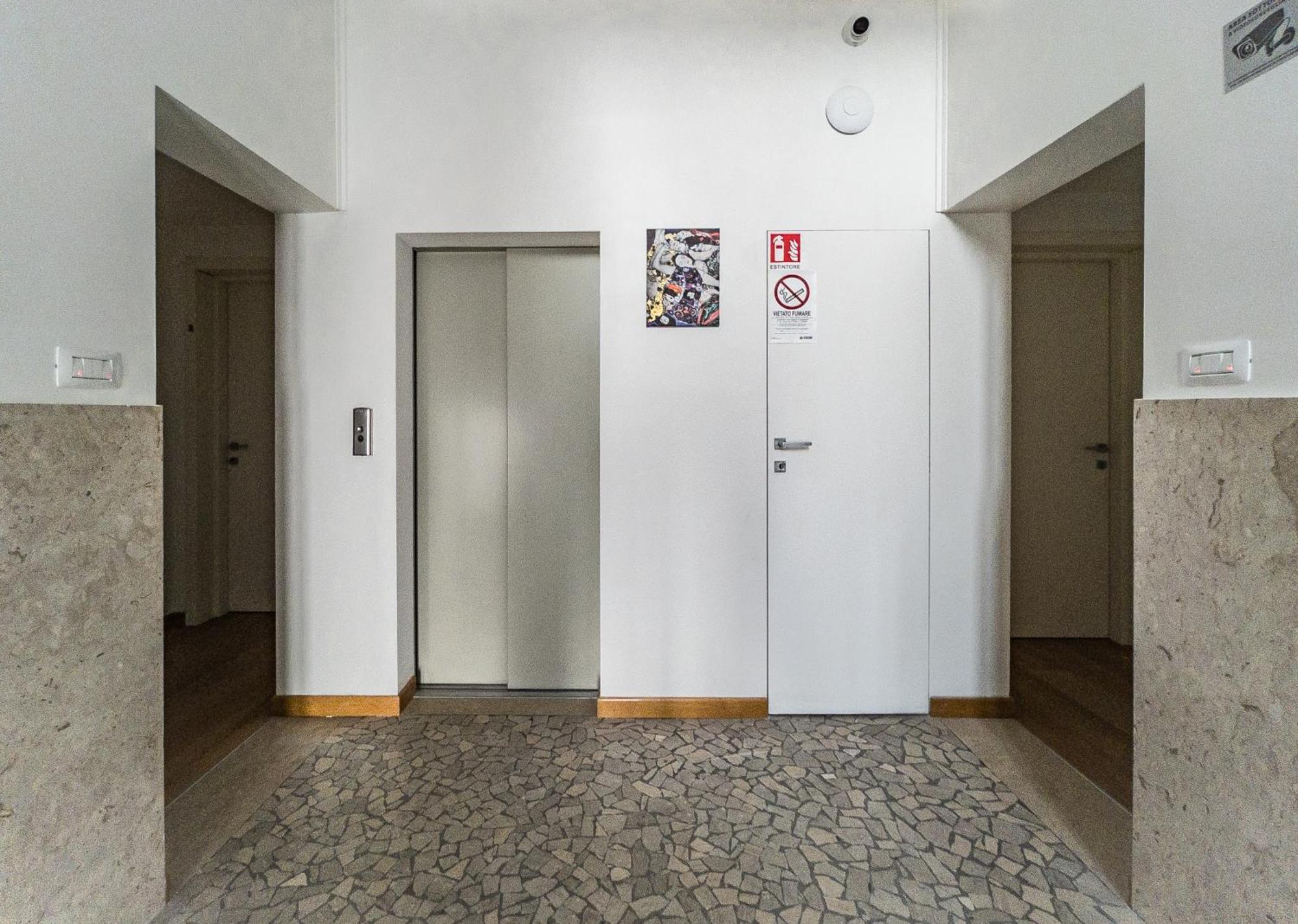 Rrrapido Holy Suites And Rooms - Via Sardegna Mediolan Zewnętrze zdjęcie