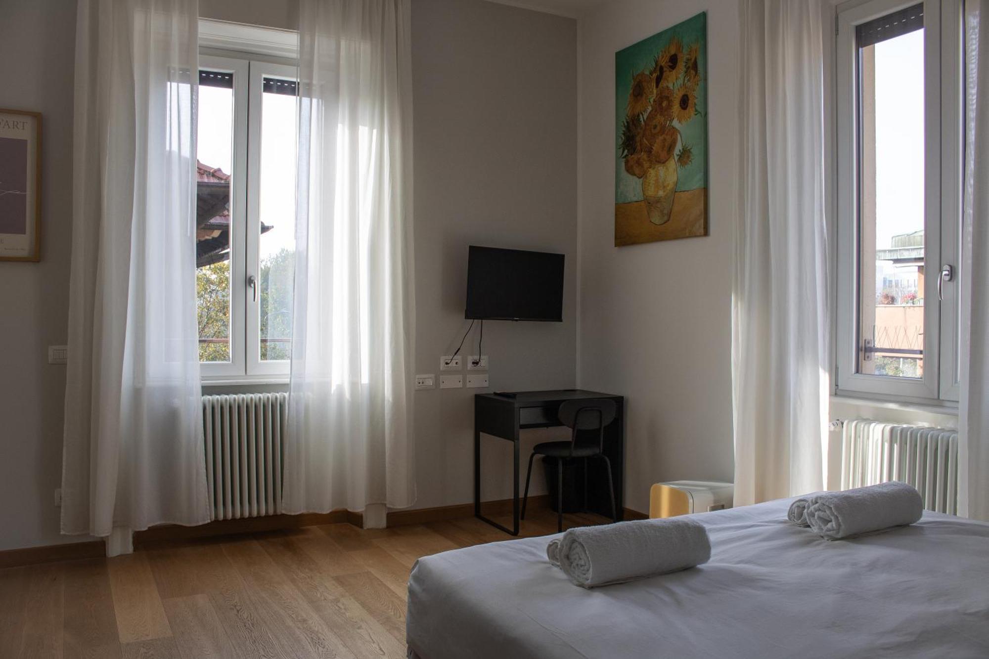 Rrrapido Holy Suites And Rooms - Via Sardegna Mediolan Zewnętrze zdjęcie