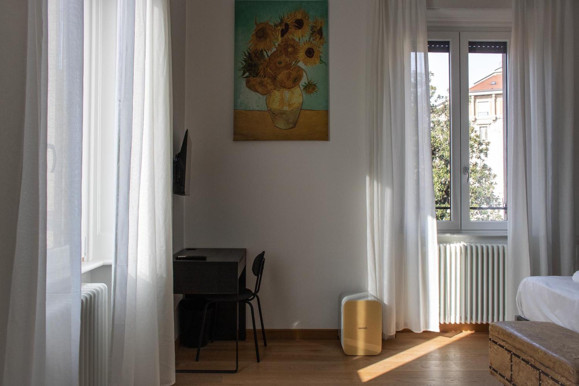Rrrapido Holy Suites And Rooms - Via Sardegna Mediolan Zewnętrze zdjęcie