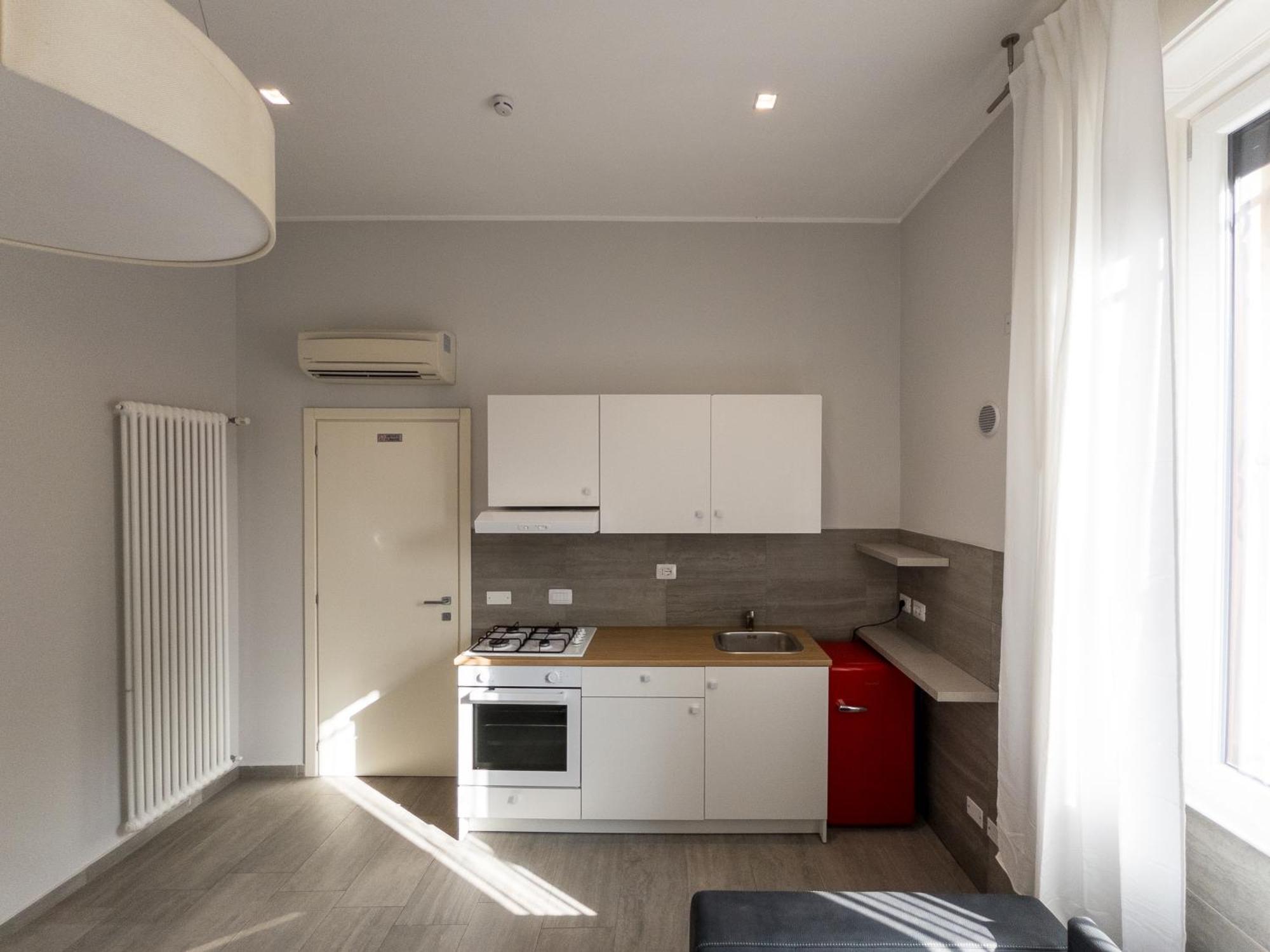 Rrrapido Holy Suites And Rooms - Via Sardegna Mediolan Zewnętrze zdjęcie